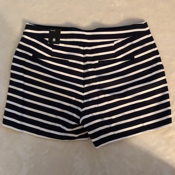 NWT - Blue & white striped shorts - size 8 - Picture 4 of 4